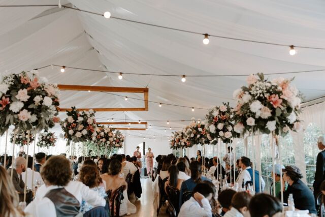Accommodating up to 240 guests, the Poachers marquee is the obvious choice for the couple wanting to celebrate their big day in style! 🥂🤍 @jennywuphotography