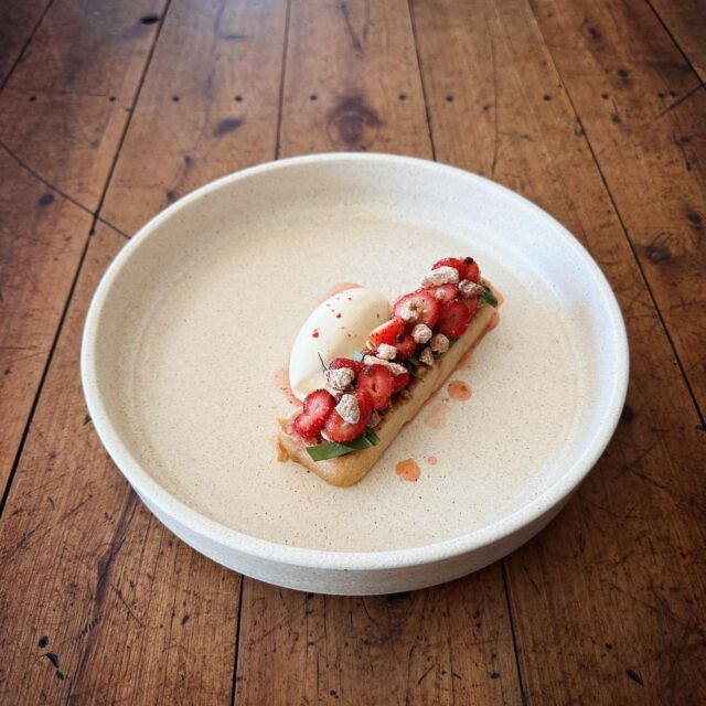The Valentine’s Day Dinner dessert | Strawberry Castella Cake; toasted white chocolate, finger lime, honey lemongrass cream. It is divine! 🤍 Bookings can be made online at poachers.com.au